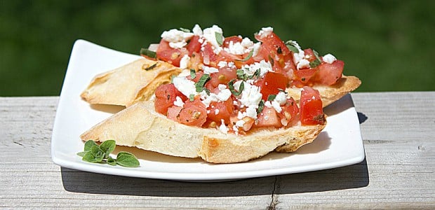 Classic Tomato and Feta Bruschetta Bread