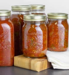 Step by step guide to making your own home made sweet country style chili sauce. This recipe is three generations old and oh so tasty!