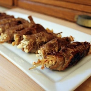https://www.theblackpeppercorn.com/wp-content/uploads/2011/10/sliced-beef-with-enoki-square-300x300.jpg