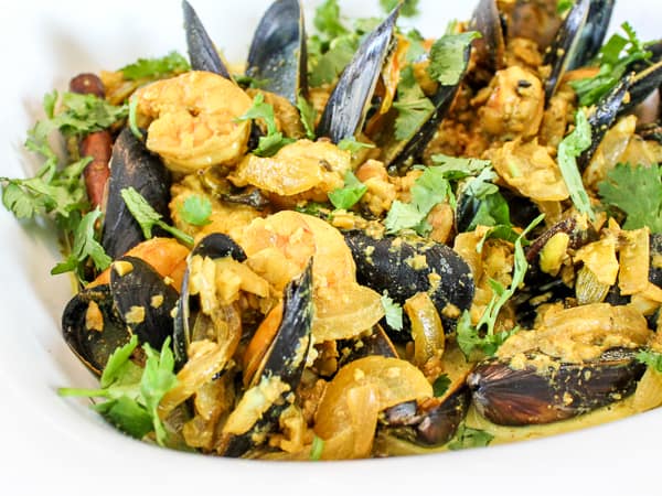 How to make Indian Curry with Fish, Shrimp and Mussels
