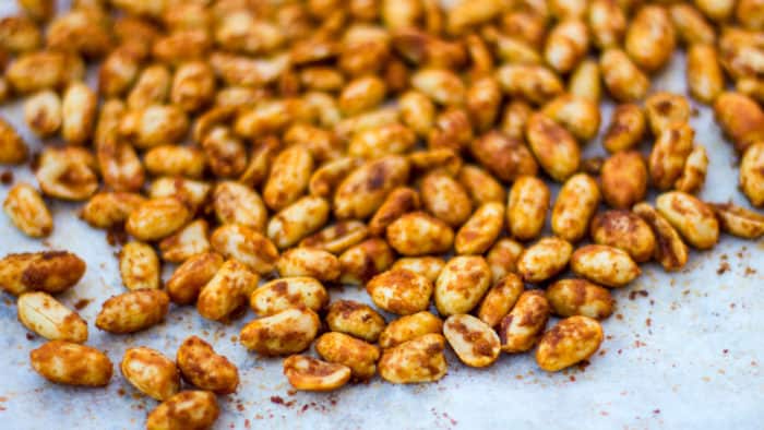 These roasted peanuts are the perfect party food and great for the Super Bowl, tailgate party or any sporting event.