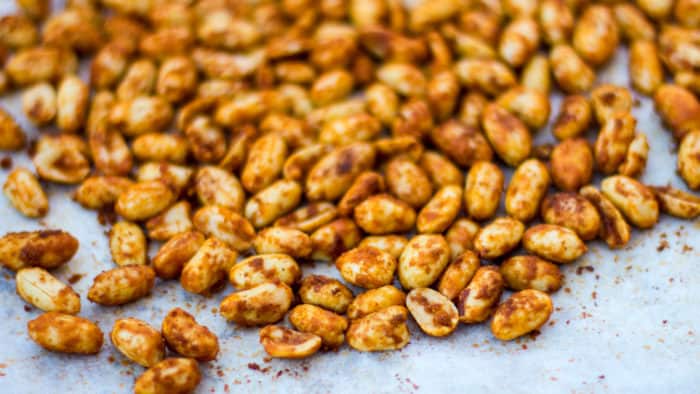 These roasted peanuts are the perfect party food and great for the Super Bowl, tailgate party or any sporting event.