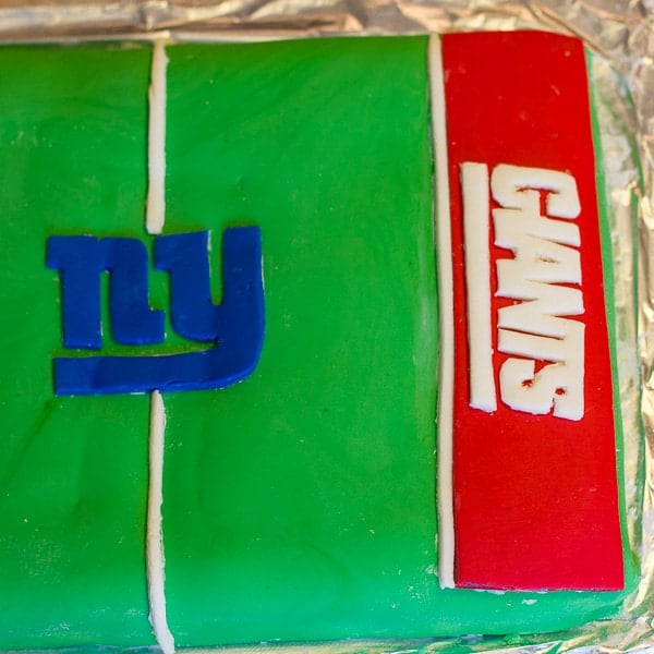 New York Giants Fondant cake-4