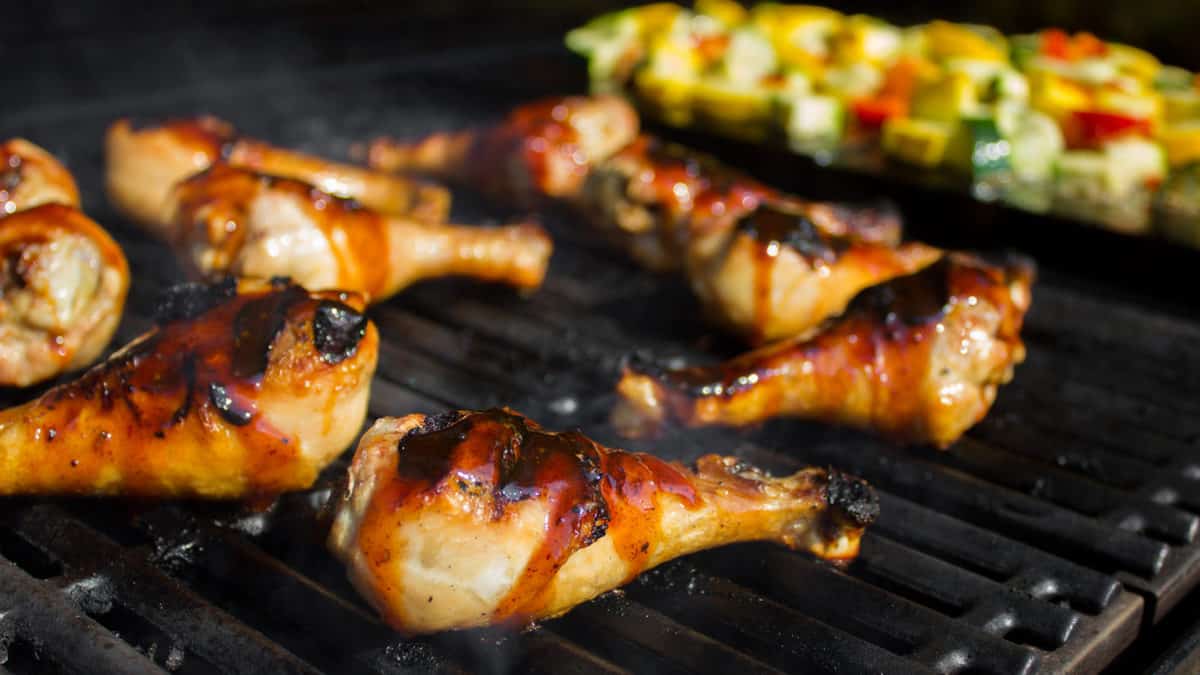 How to Grill Chicken Drumsticks - Gas Grill Recipe and Instructions