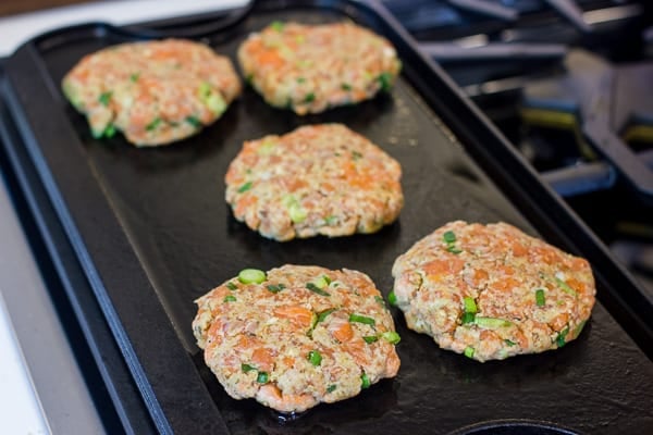 How to make salmon burgers Recipe