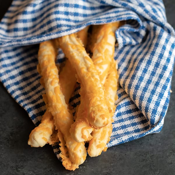Homemade Cheese Breadsticks Recipe