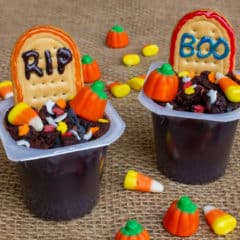 These Halloween pudding cup graveyard treats are the perfect single serving dessert for Halloween. This recipe is very easy to make with Jello Pudding cups.