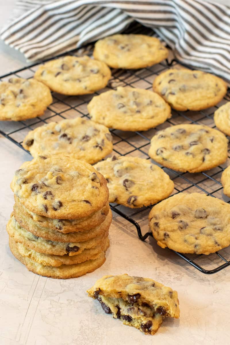 Angled picture of cookies on a cooling rack.