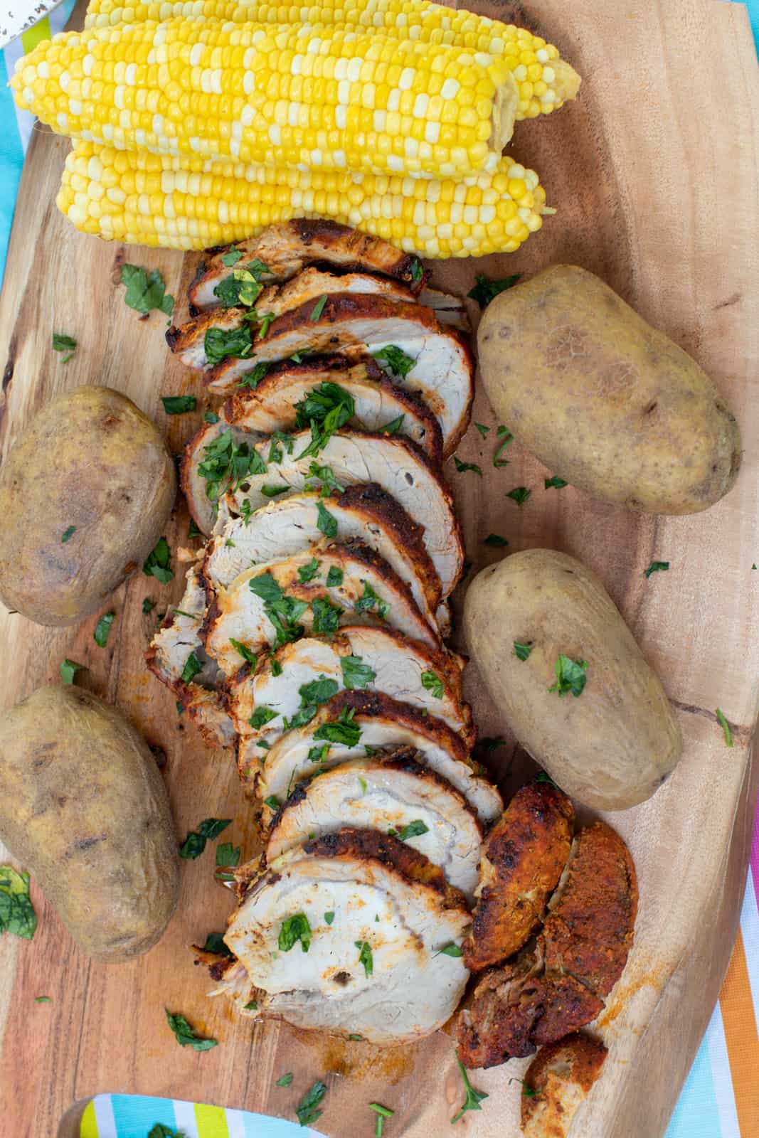 Overhead picture of sliced pork roast.