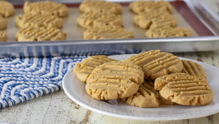 A plate of fresh baked peanut butter cookies.