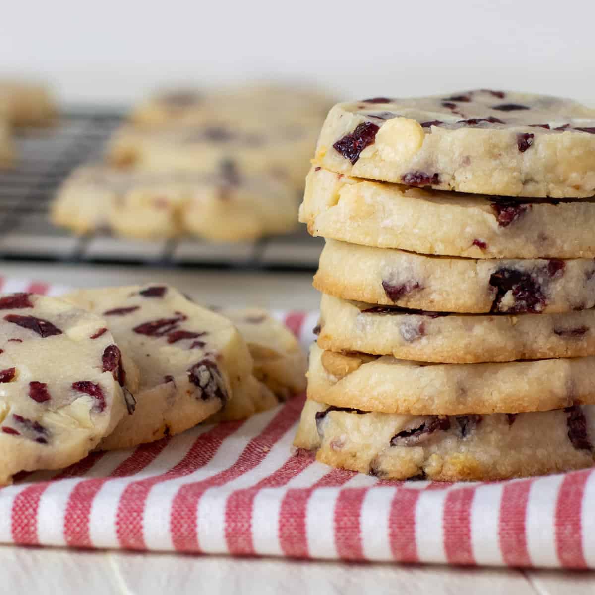A close up picture of a stack of cookies.