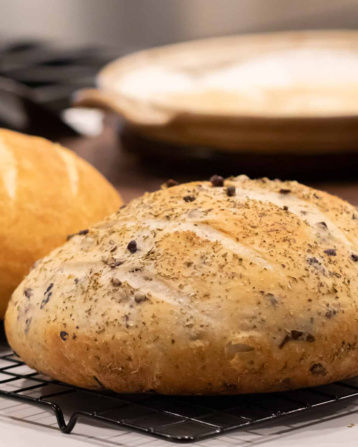 Close up picture of olive bread