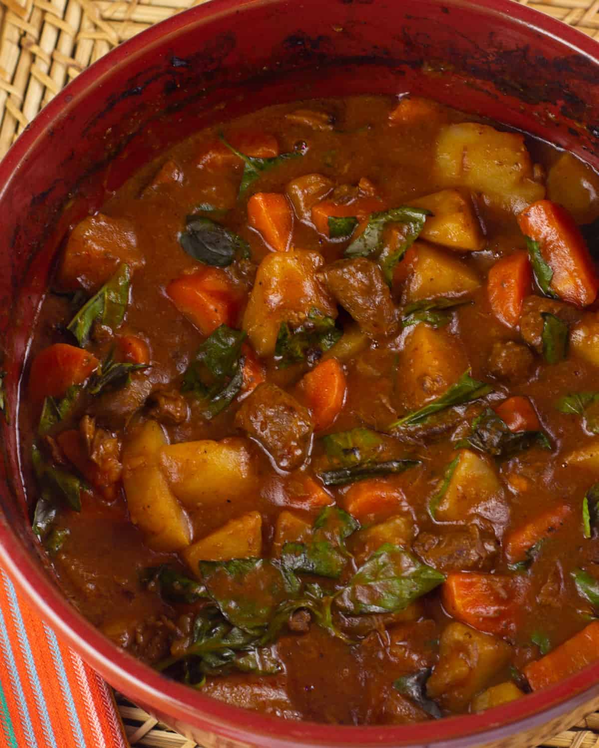 Overhead picture of a pot of stew.