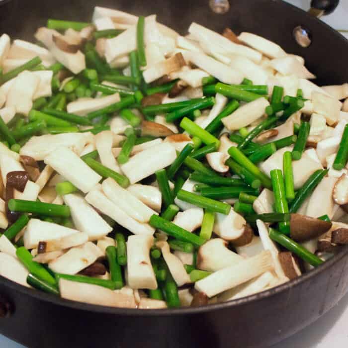 King Oyster Mushroom & Garlic Stem Stir Fry with Sambal Oelek