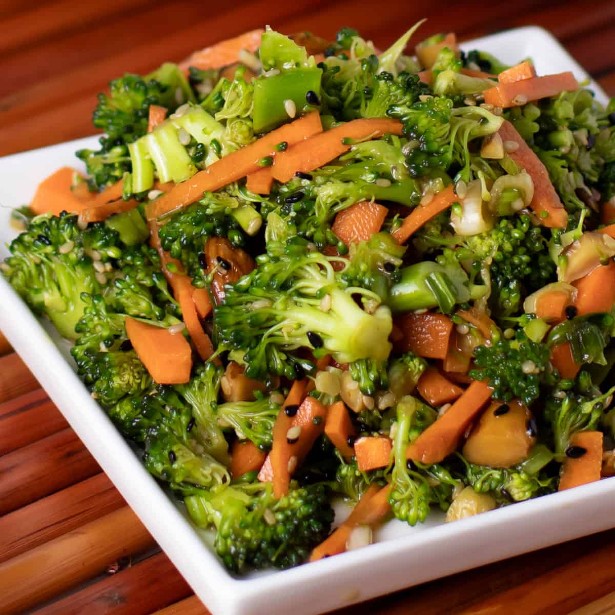 Overhead picture of salad with broccoli, carrots and more.