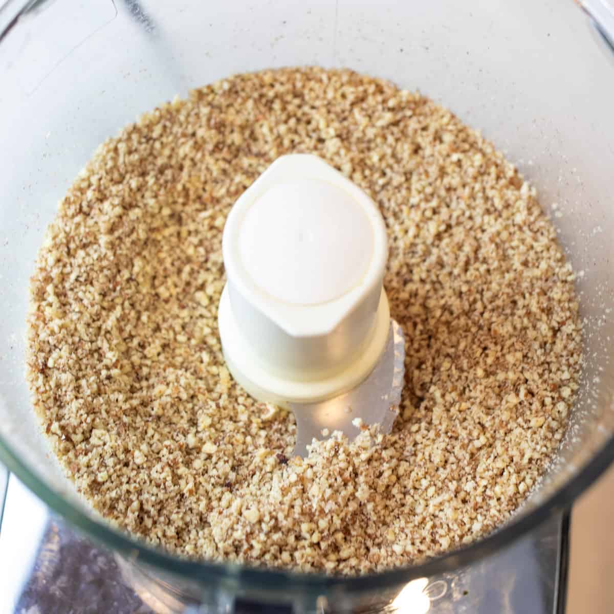 Food processor with ground pecans